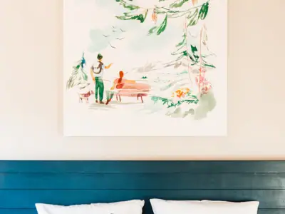 Vier Nächte bleiben, nur drei Nächte zahlen. Ihr Bergurlaub mit bis zu 25 % Rabatt. Für Sie inklusive: reichhaltiges HENRI Frühstückherzhafte Tiroler Jause am NachmittagNutzung des HENRI Spa