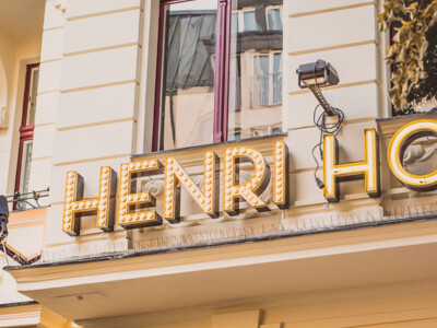 Be a HENRI Early Bird and save 10% on your Berlin vacation with our early booking rate.* Travel period from October 2023